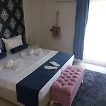 Antonio 2* Çeşme