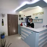 安东尼奥酒店 2*